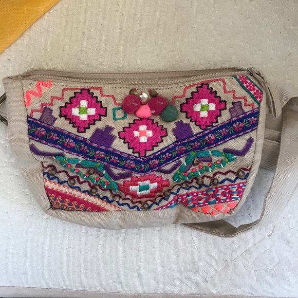 Ecote Handbags - Ecote Urban Outfitters Embroidered Fanny Pack
